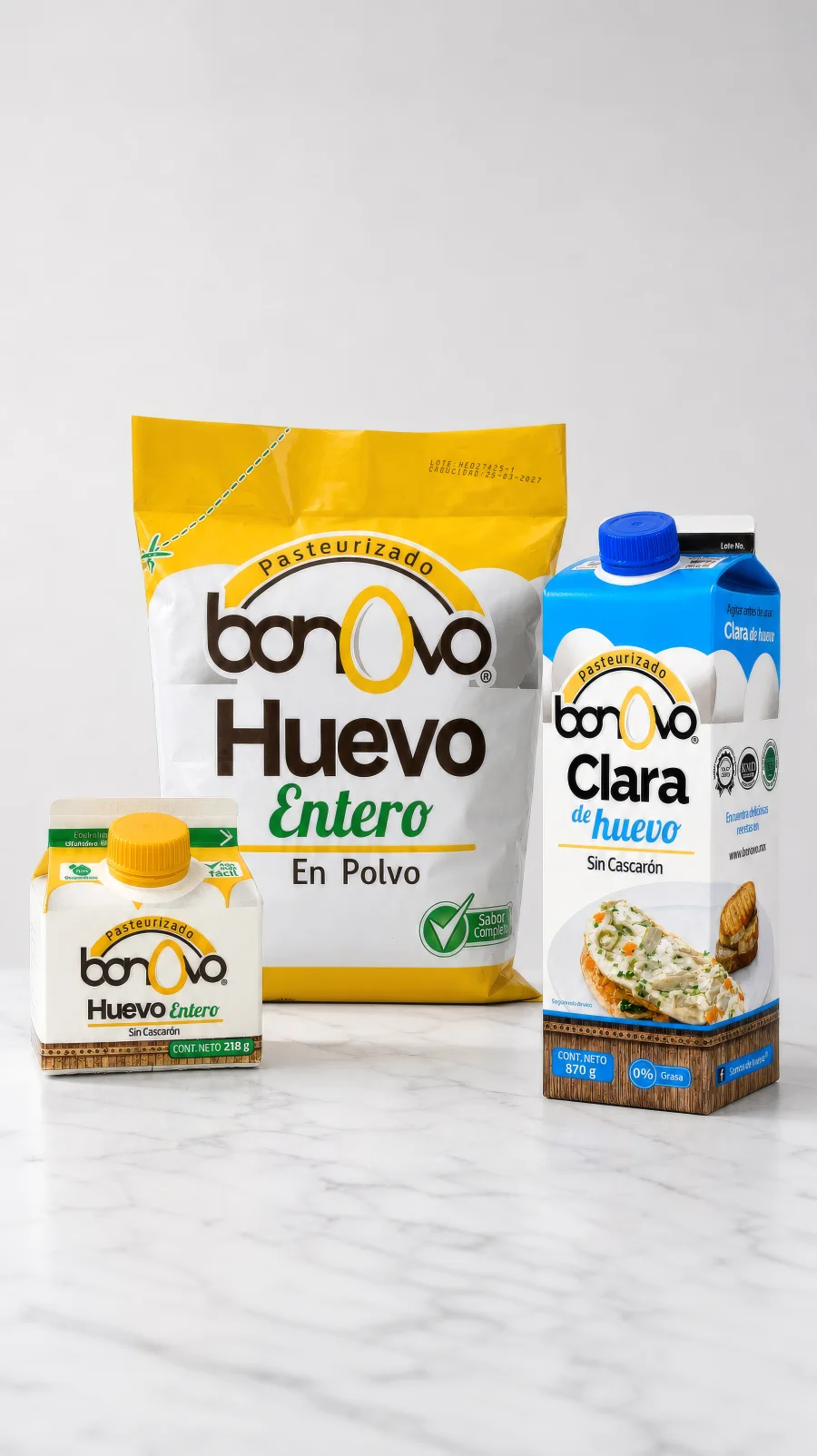 Presentación retail de Bonovo: bolsa de huevo en polvo y tetra pack de clara de huevo